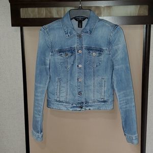 White House Black Market Jean Jacket Size 0